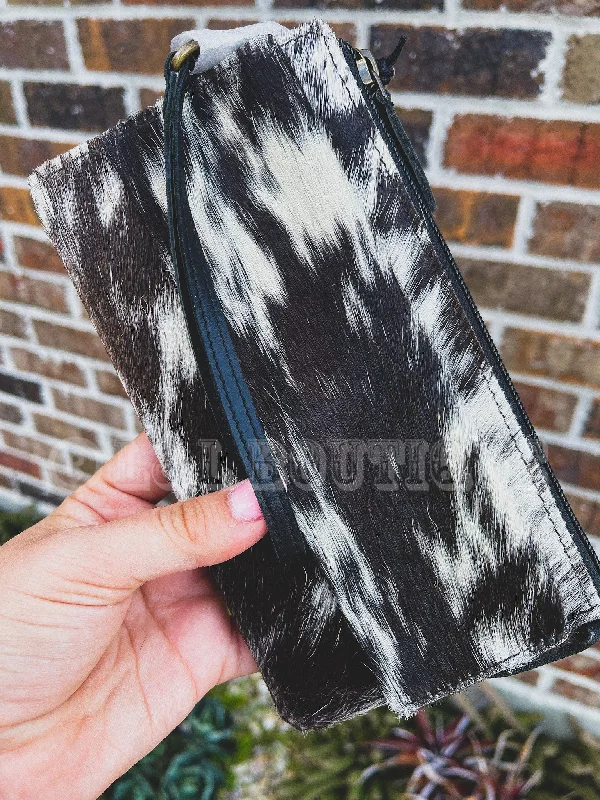 Mesmerizing Cowhide Wristlet Wallet