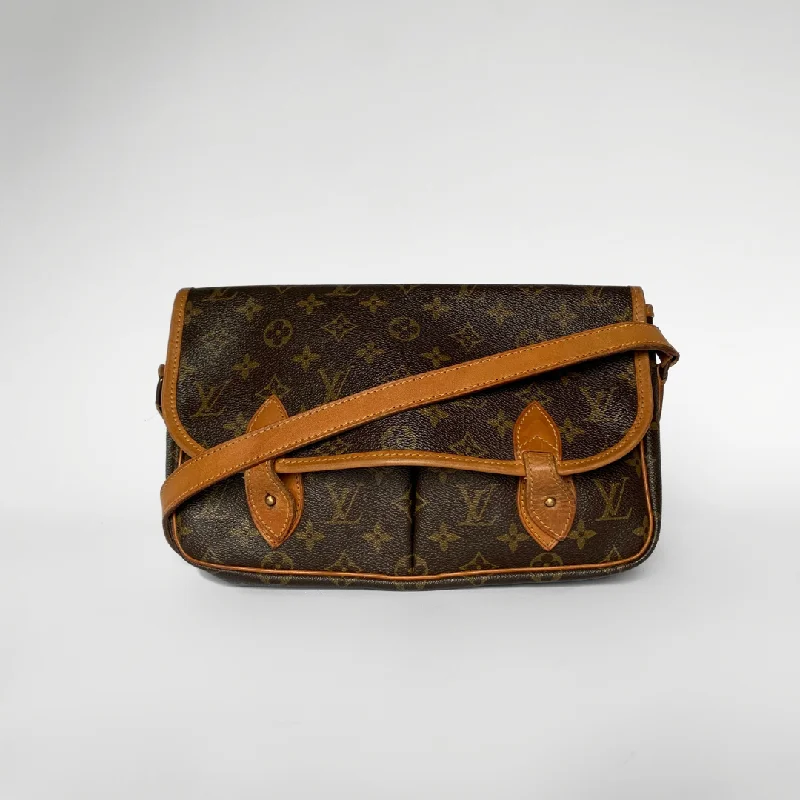 Louis Vuitton Gibecière Monogram Canvas